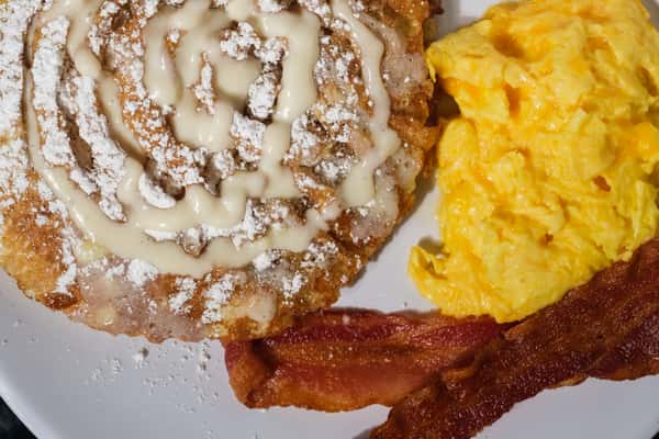 Cinnamon Roll Pancakes*