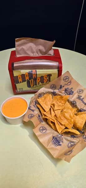 Chips & Queso