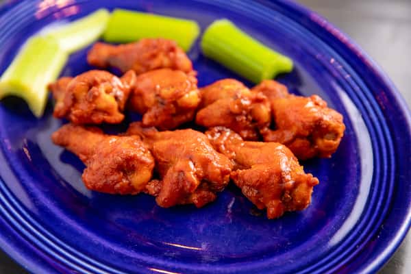 Buffalo Wings (8)