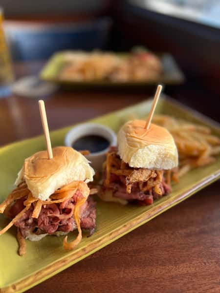 HH Prime Rib Dip Slider