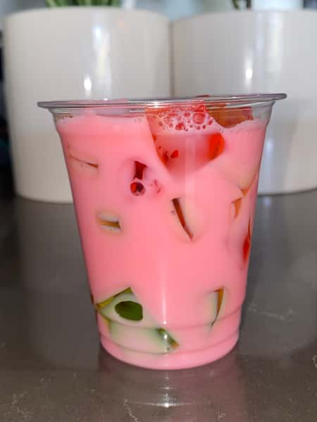 strawberry colored jello