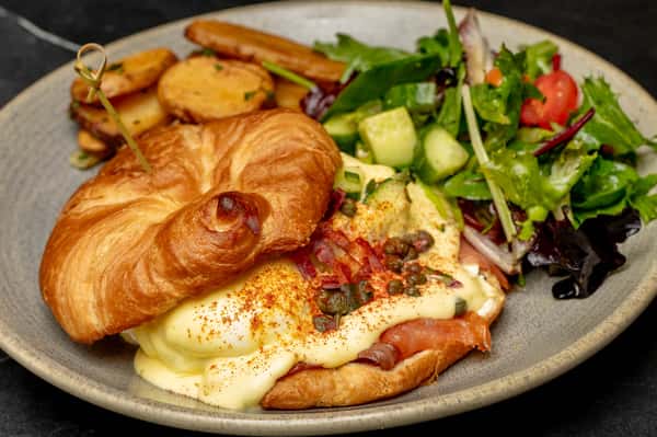 Smoked Salmon Benny