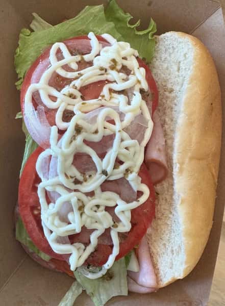 Sandwich with Lettuce tomatoes and chicken