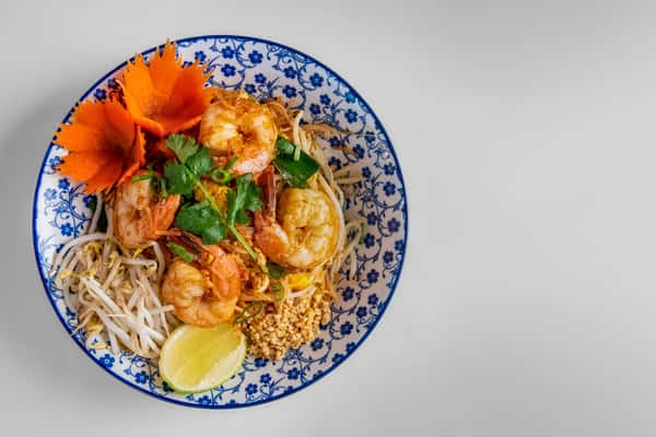 shrimp pad thai in bowl