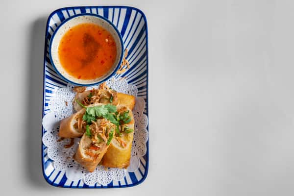 thai spring rolls ariel shot