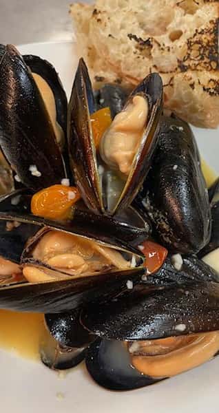 Prince Edward Island Mussels 
