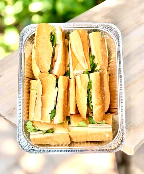 P-2B. Banh Mi BBQ Chicken Tray (5 orders = 10 pcs)