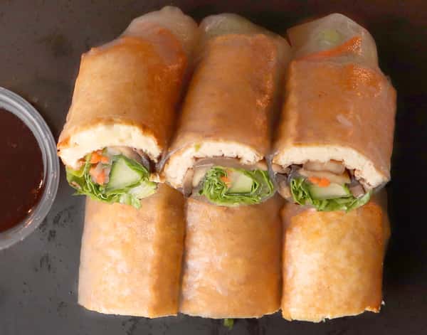 2C. Vegetarian Spring Rolls (3)