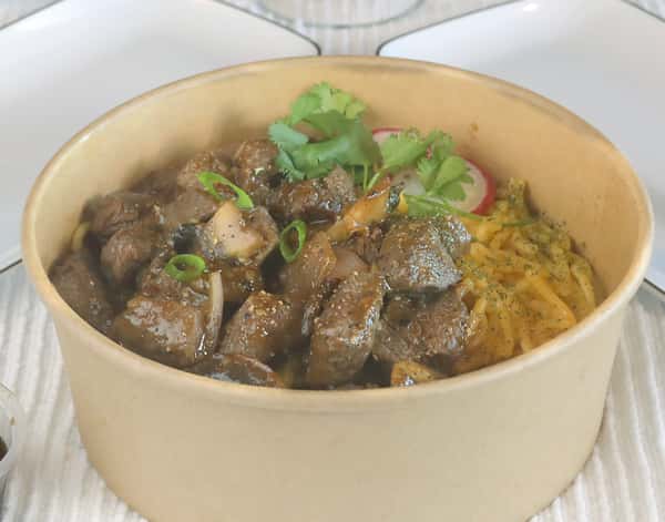 6B. Shaking Beef Garlic Noodles