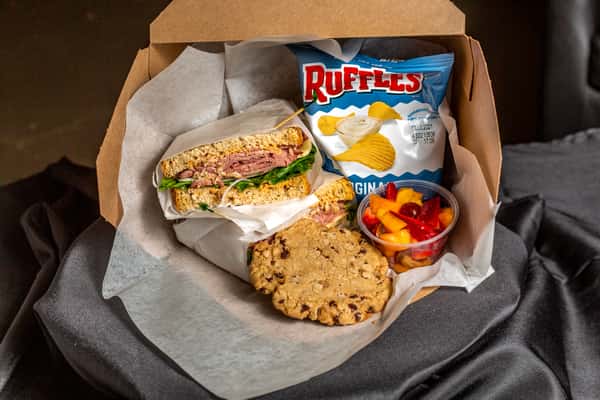 QSD Club Sandwich Boxed Lunch