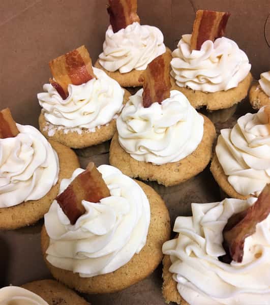 maple bacon cupcakes