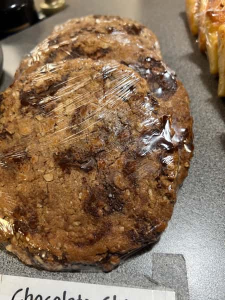 Chocolate Chip Peanut Butter Oatmeal Cookie