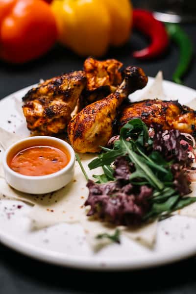 Indian tandoori chicken dish with sauce