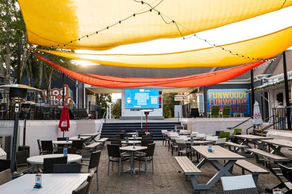 funwoody restaurants