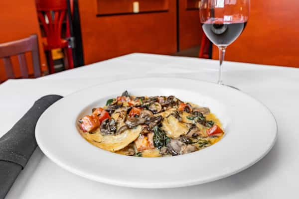 Wild Mushroom Ravioli Pasta with Red Wine
