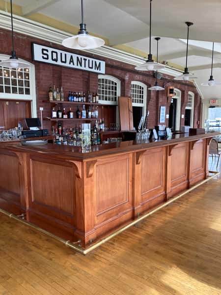 bar