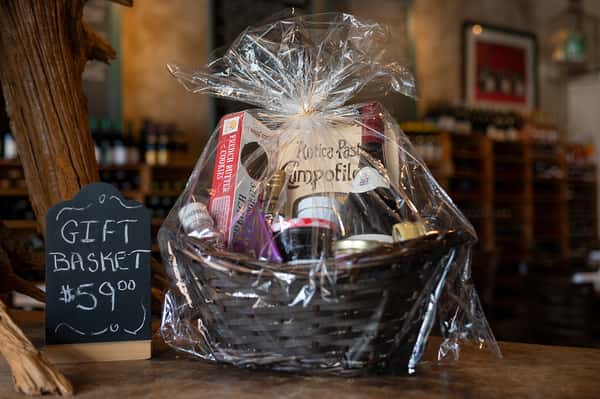 French Gift Basket - Red Wine