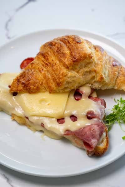 Bacon & Gruyere Cheese Croissant