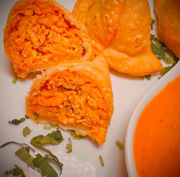 Butter Chicken Samosas