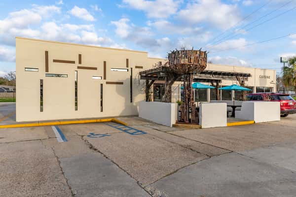exterior view of restaurant