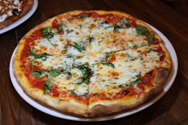 Spinach & Tartufo Pizza