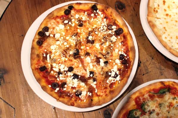 Caprino Pizza