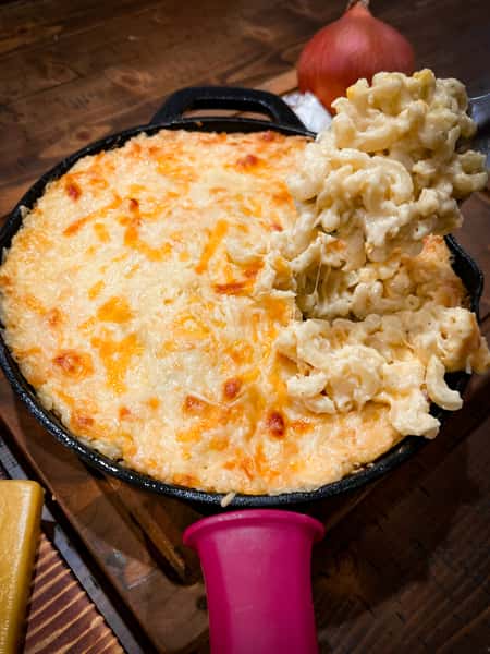 MAC AND CHEESE