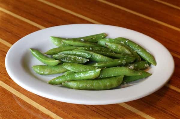 Green beans on a plate
