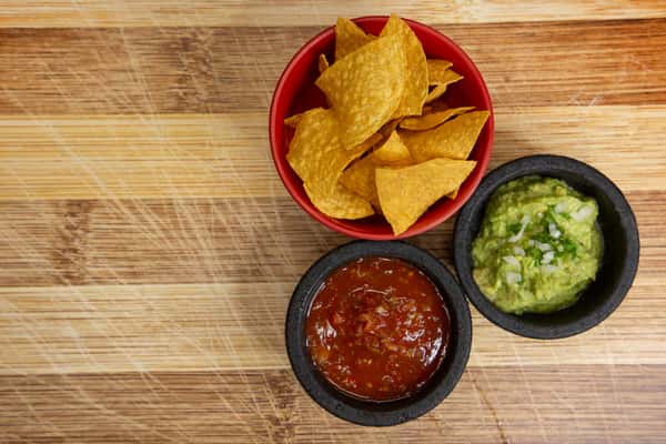 Chips Salsa Guacamole