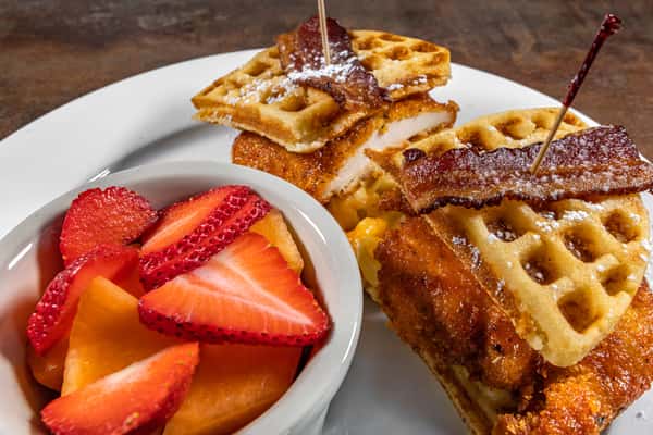 Deluxe Chicken and Waffles