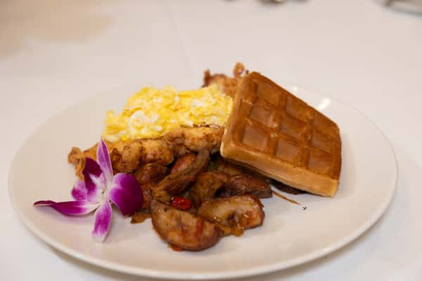 Fried Chicken & Waffle