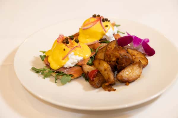 Smoked Salmon Benedict