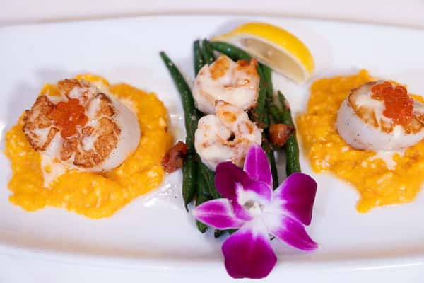 Herb Crusted Sea Scallops and Shrimp with Salmon Roe