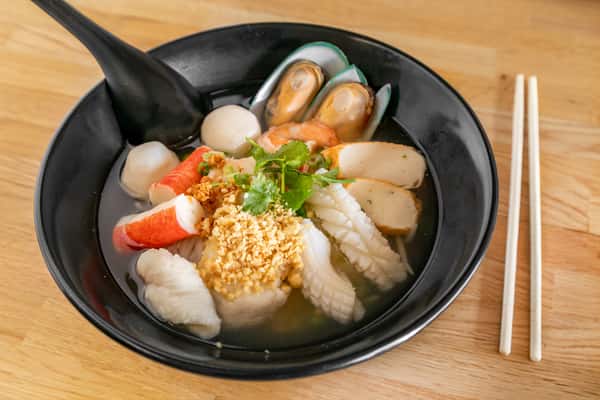TOM YUM SEAFOOD