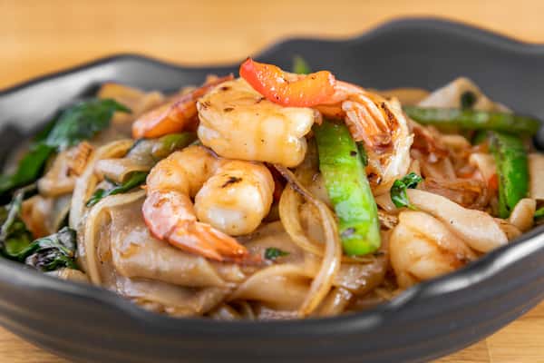 Drunken Noodles with Shrimp
