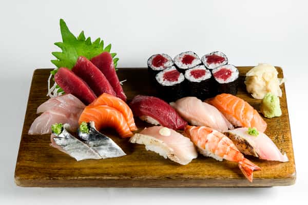 Sushi-Sashimi Combination