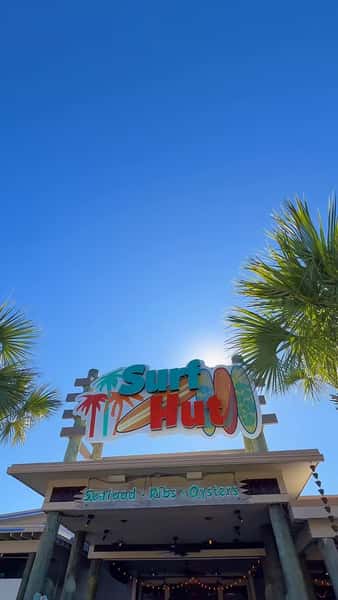 Good food, cold drinks and a front-row seat to paradise. 🌴🌊
