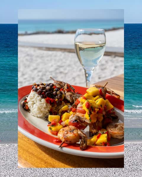 Big appetite? Meet the Big Kahuna! 🌴🔥
Our Big Kahuna Kabobs bring bold, flame-grilled flavor to your beach day.
Grab your crew, bring your appetite and enjoy every bite with a Gulf view! 🌊☀️
