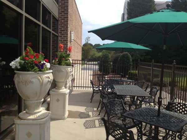 outdoor seating at Villa Italian
