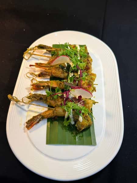Curry leaves crusted prawn
