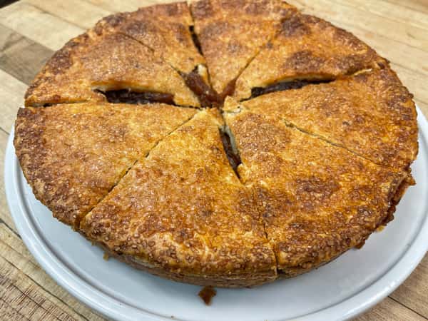Roasted cider apple pie w/double cheddar crust-slice