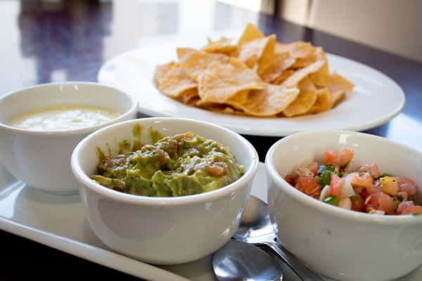 Trio Dips & Chips