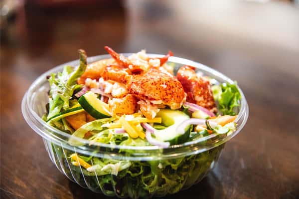 garden salad with lobster
