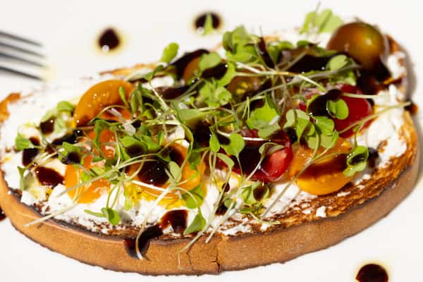 HEIRLOOM TOMATO + BURRATA TOAST