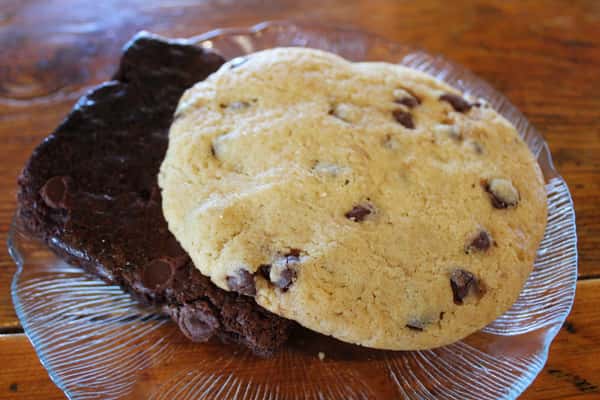 Chocolate Chip Cookie