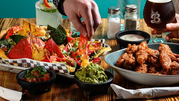 nachos and wings