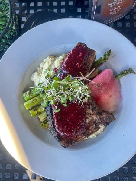 🍷 We’ve got a good one for Friday night.

Tonight’s special is a 12 oz center cut pork chop over parsnip purée with grilled asparagus and fresh watermelon radish, finished with a blackberry red wine reduction.

Sweet, savory, and just right for a Friday night in Middletown.

Come see us tonight!