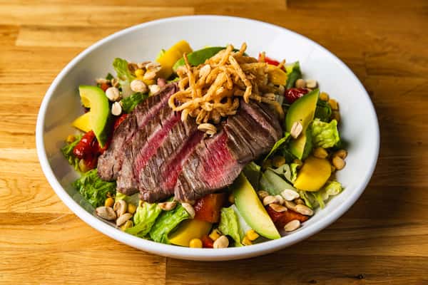 Grilled Skirt Steak Salad