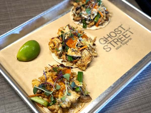 MU SHU CHICKEN TACOS