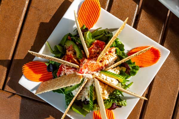 Salad dish
